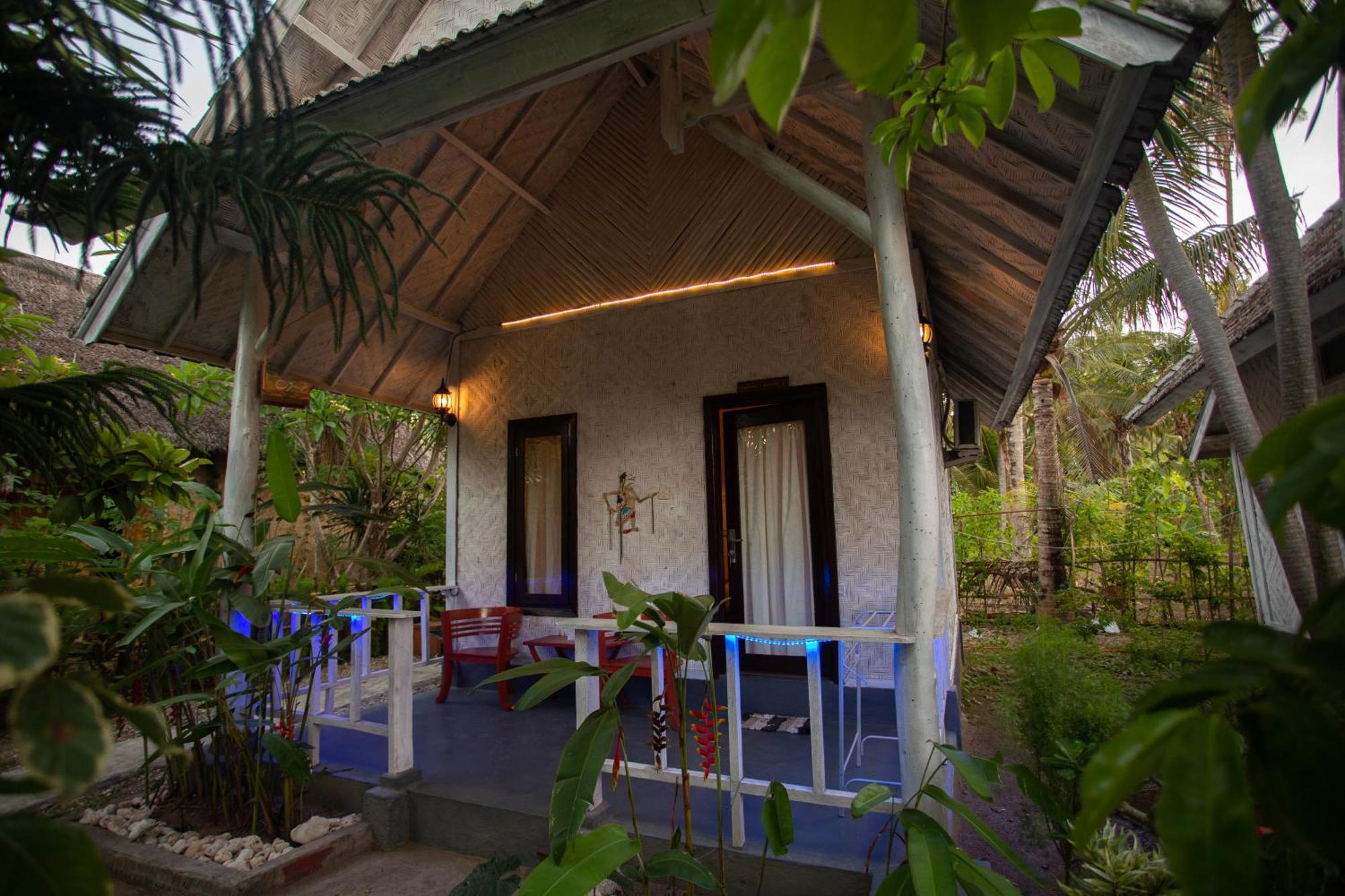 Fullmoon Bungalows Toyapakeh 外观 照片